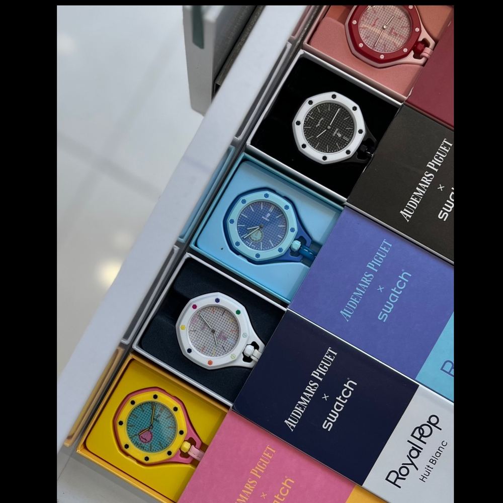 ساعت چارم بگ آویزی ap swatch