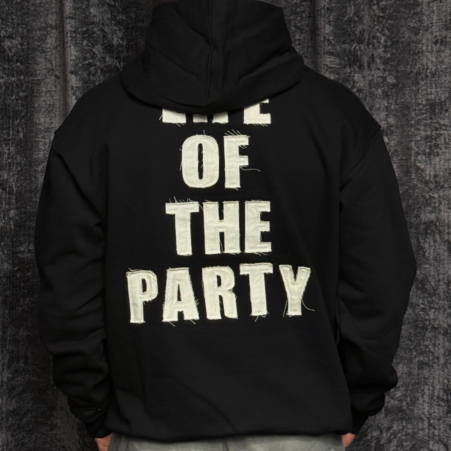 هودی برند BALENCIAGA کد 21211 طرح LIFE OF THE PARTY رنگ مشکی سایز L