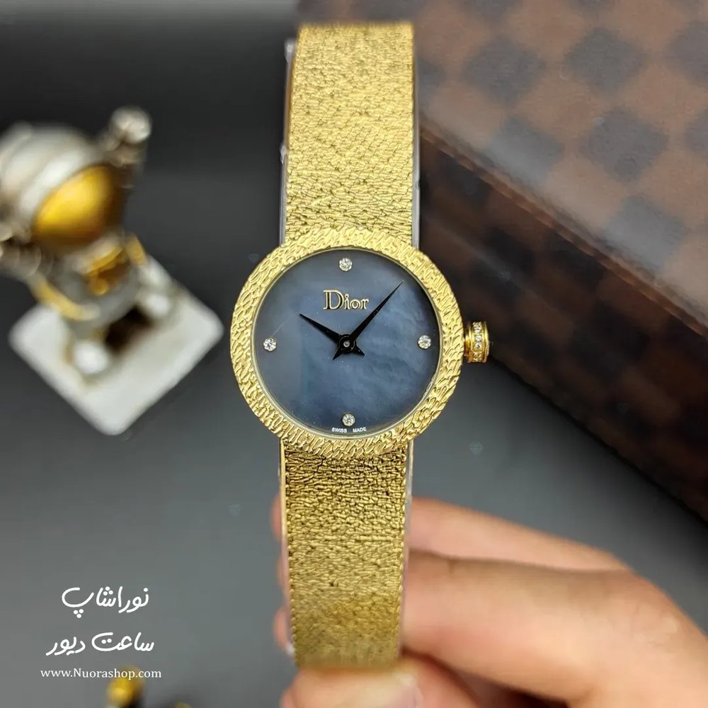 ساعت زنانه دیور la d de dior satine طلایی صفحه مشکی