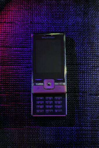 گوشی موبایل سونی اریکسون SONY ERICSSON T715(ریجستر)