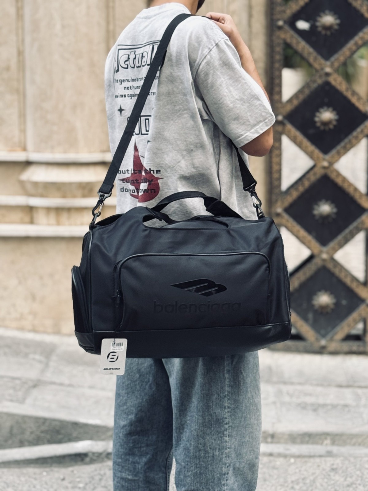 ساک ورزشی Balenciaga