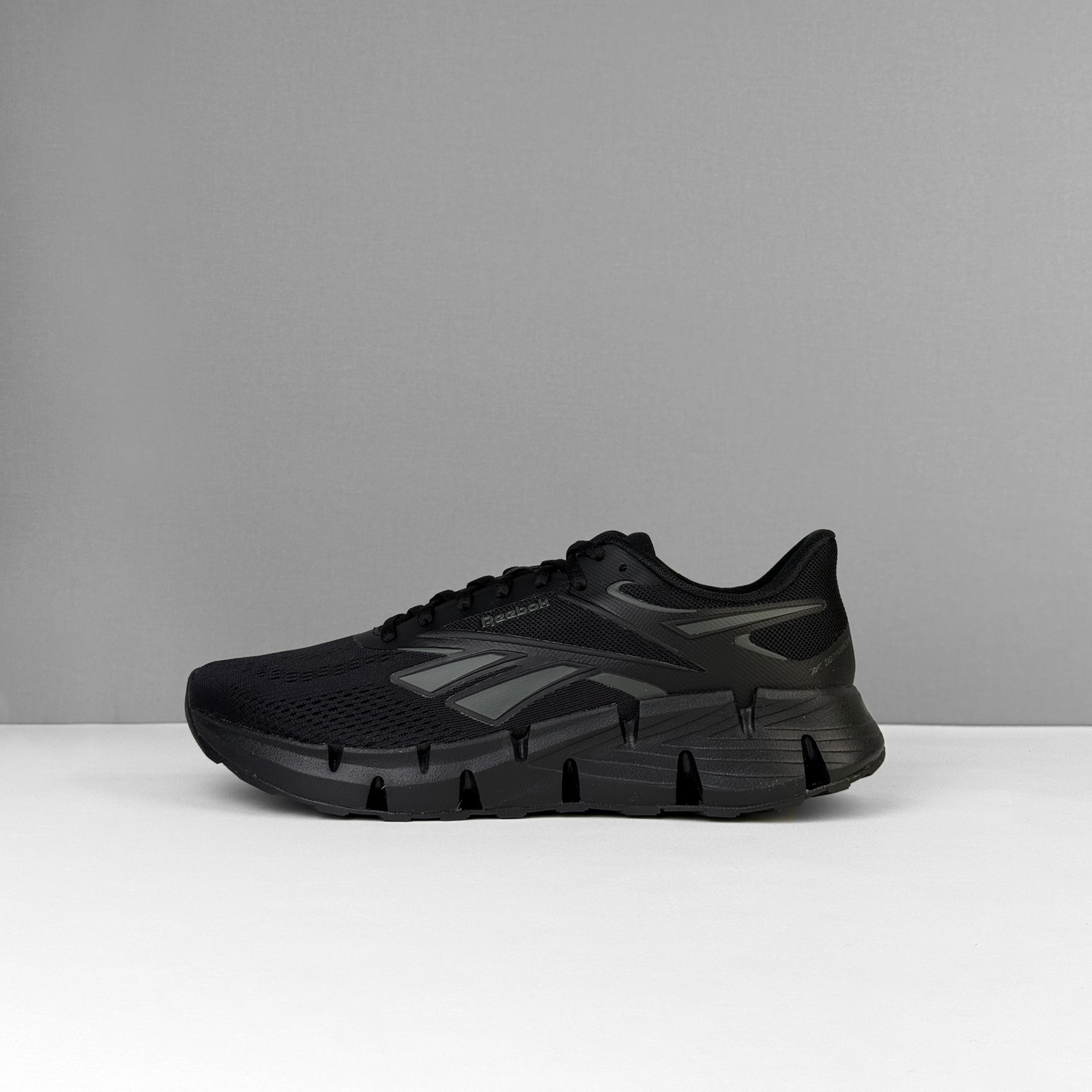 ریبوک 100225490 Reebok Zig Dynamica 6