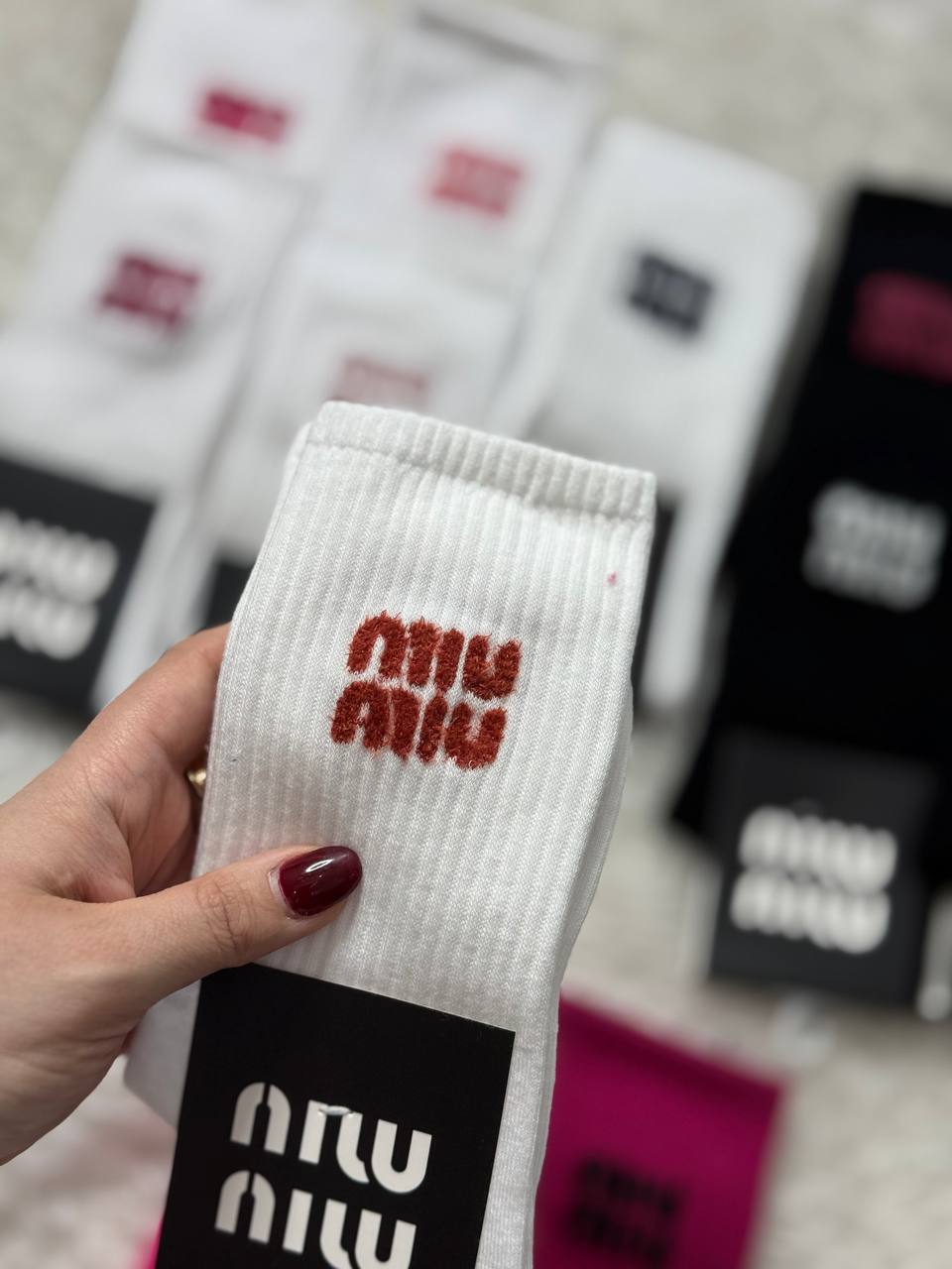 جوراب لوگودار miu – miu