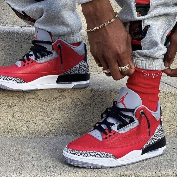 نایک ایر جردن ۳ سمنت قرمز Nike air jordan 3 Red Cement