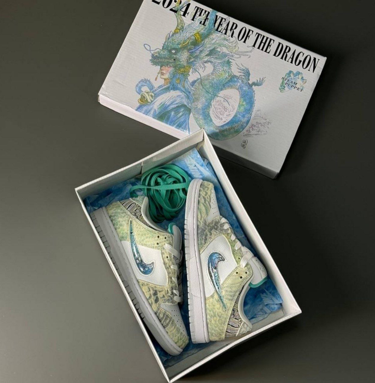 نایک اس بی دانک بدون ساق مستر دراگون Nike dunk low lx year of the dragon master