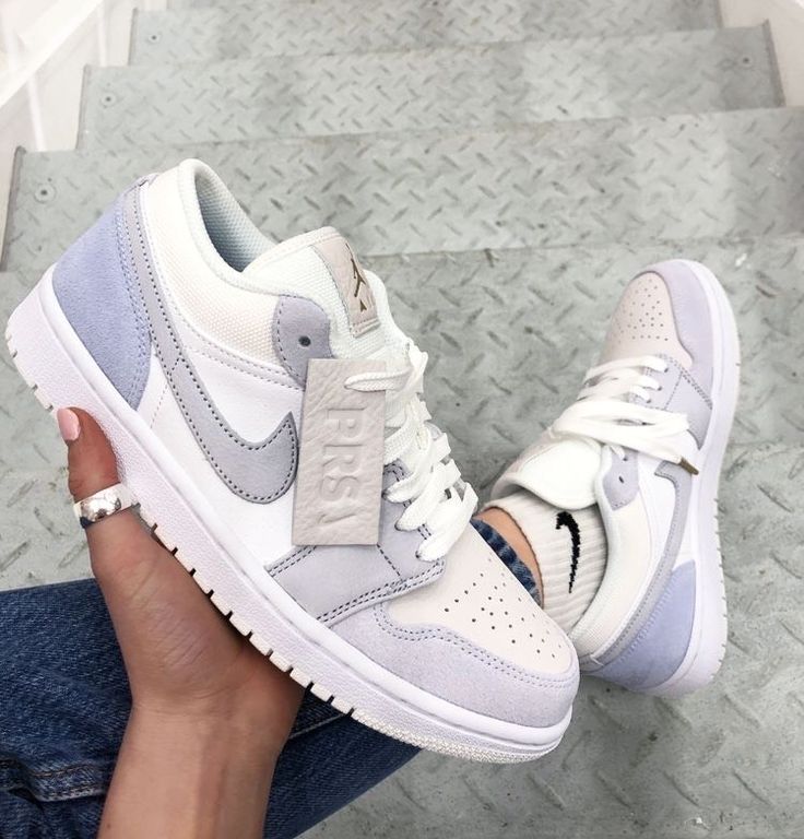 نایک ایرجردن ۱ بدون ساق پاریس Nike air jordan 1 low PRS (paris)