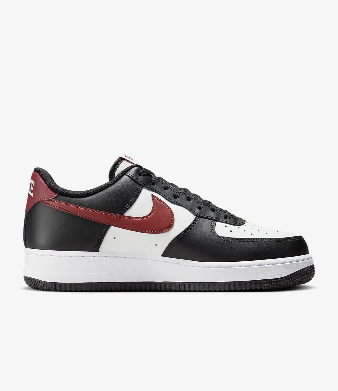 Nike Air Force 1 ’07