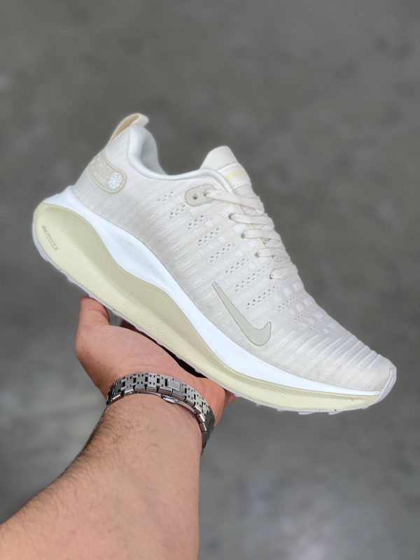 نایک اینفینیتی ران 4 سفید رنگ مردانه Nike Infinity Run 4
