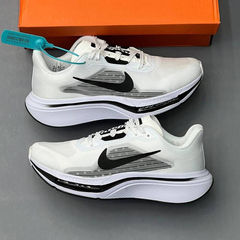 کفش نایک پگاسوس پلاس سفید مشکی Nike Pegasus Plus 2