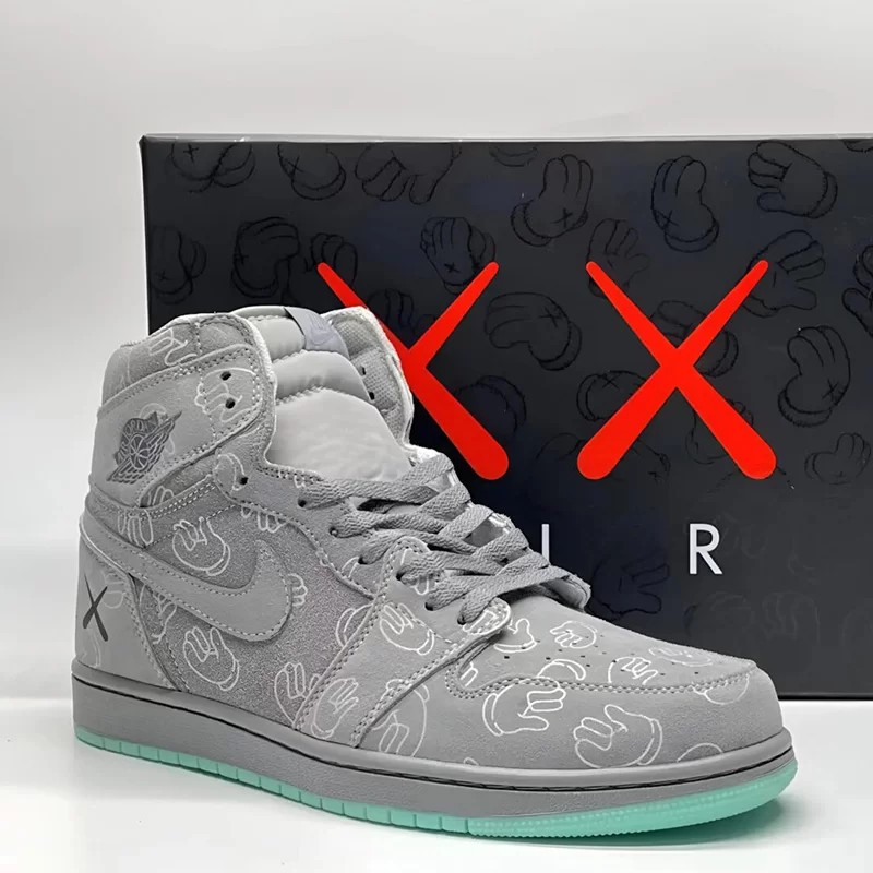 جردن وان رترو کاز Jordan 1 Retro Kaws
