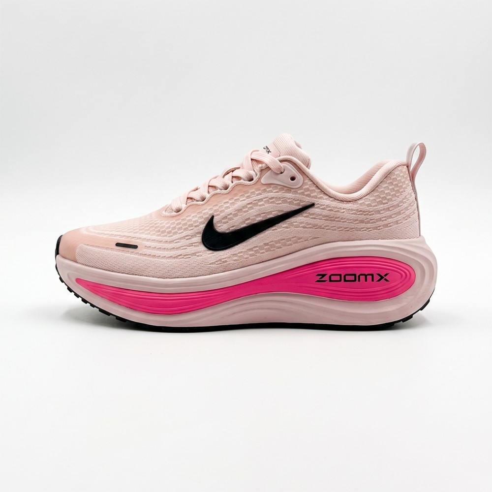 کفش زنانه نایک ومرو پلاس هایپر صورتی Nike Vomero Plus Hyper Pink