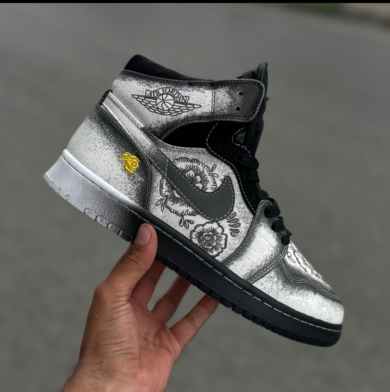 Jordan 1 ساقدار کاستوم درجه 1