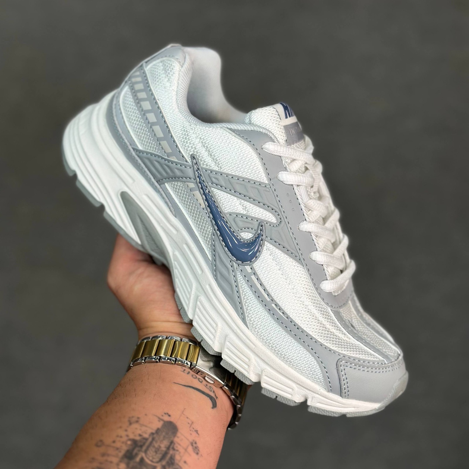 نایک اینشیادور طوسی آبی – Nike Initiator