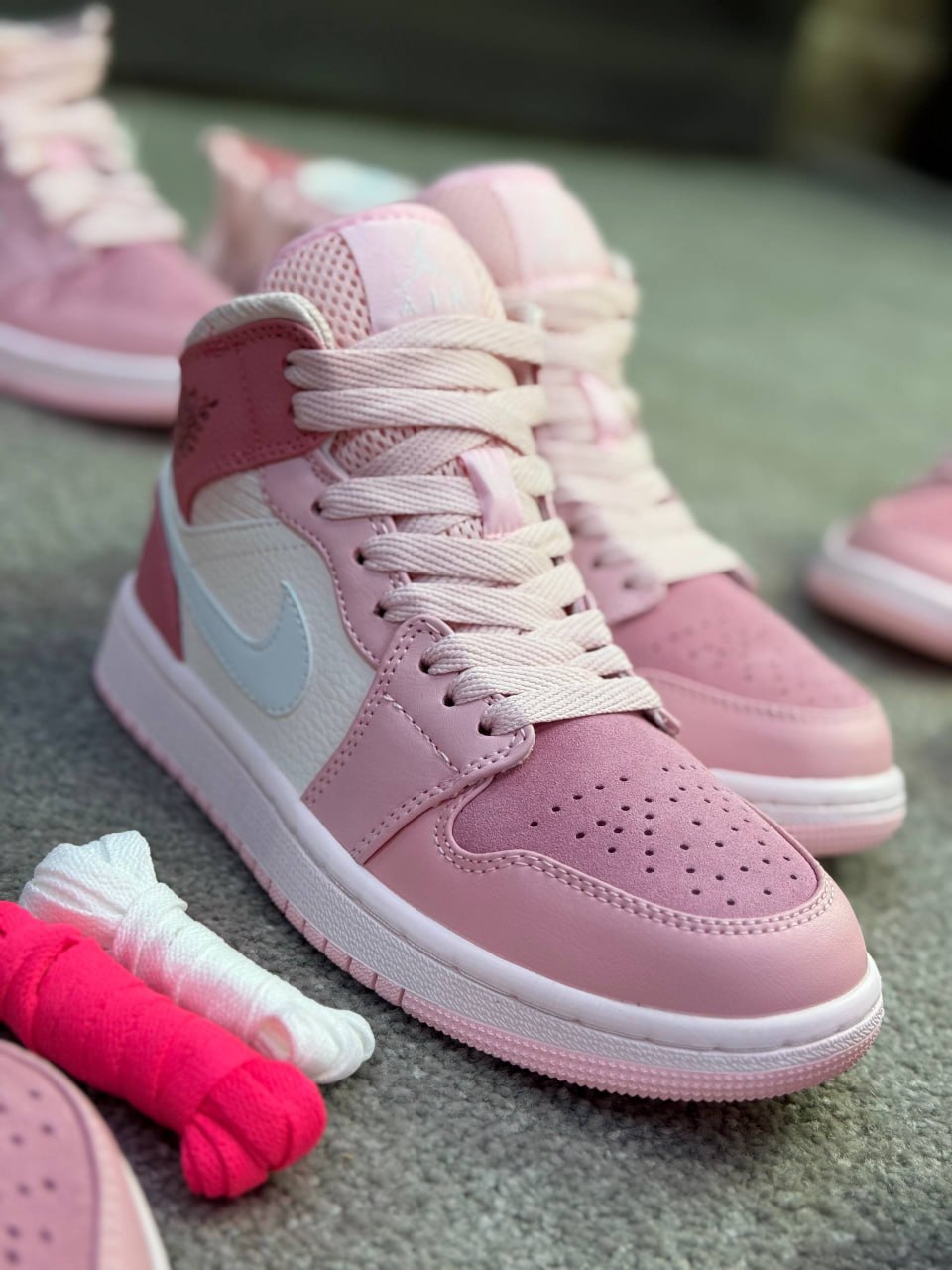 نایک ایر جردن 1 صورتی | Nike Air Jordan 1 Pink Edition
