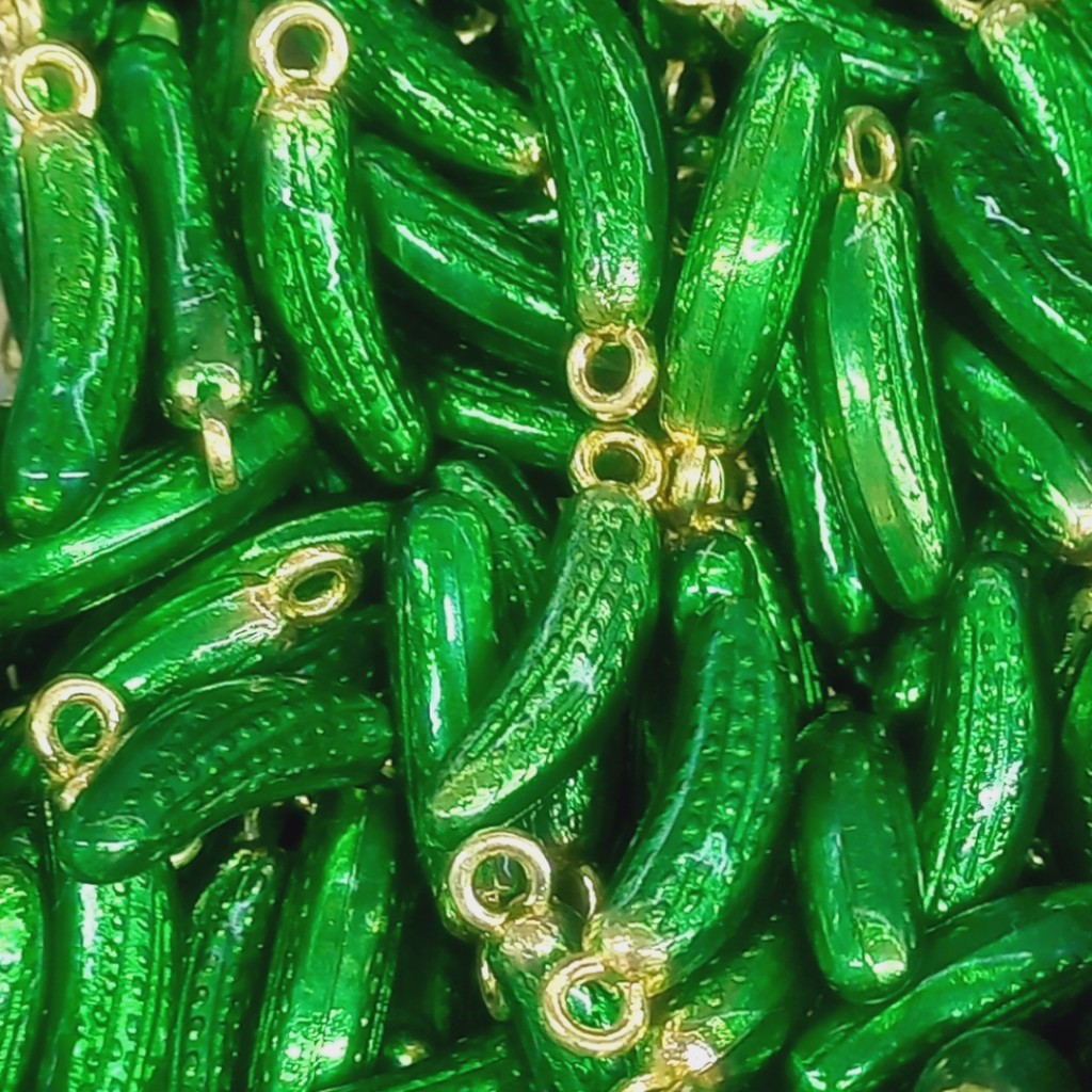 پلاک آویزی میوه طرح خیار رنگ ثابت (فروش بصورت عمده و تک)