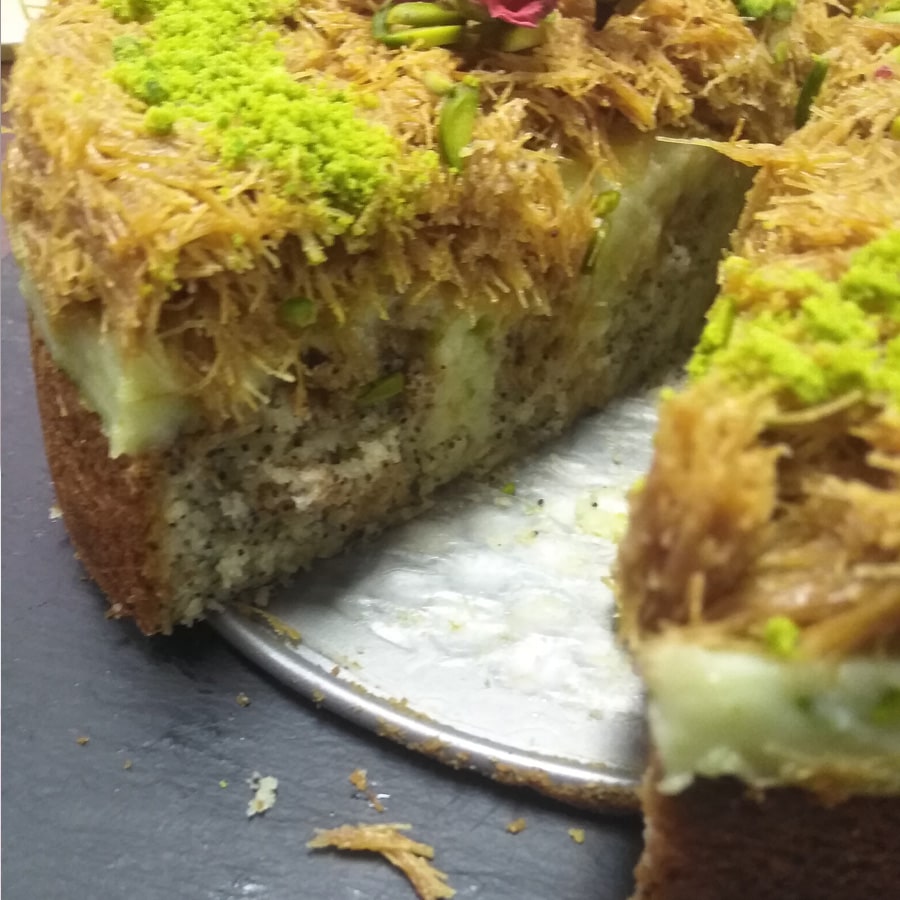 کیک باقلوا با مغز پسته خانگی و با کیفیت بالا