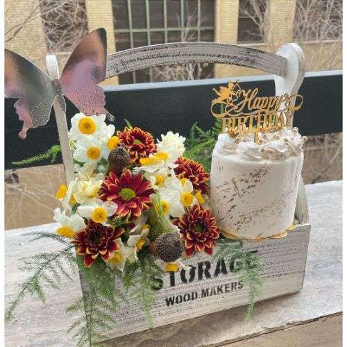 کیک و دسته گل مناسب تولد 8209