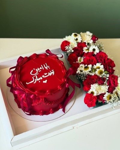 کیک تولد و گل برای تولد پسرم