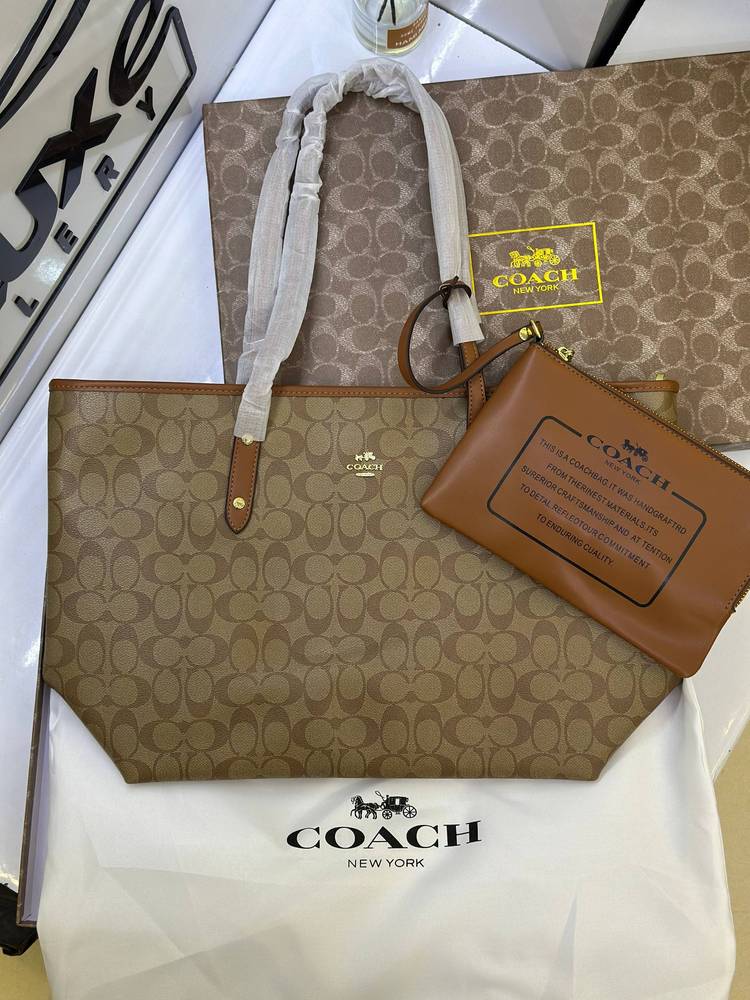 توت بگ کوچ Coach Totebag