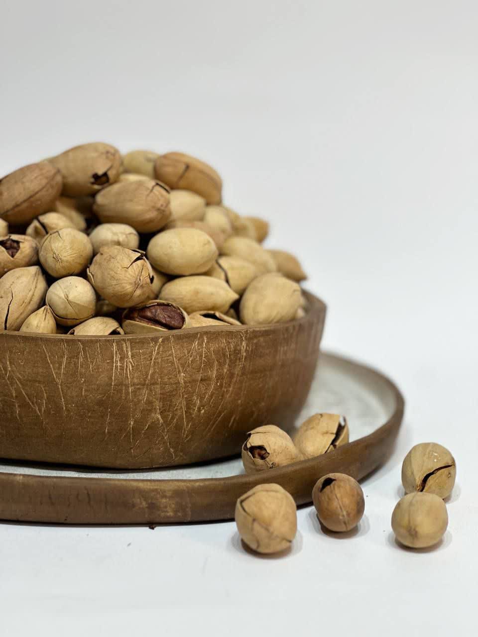 گردو پکان با پوست رُست شده وانیلی