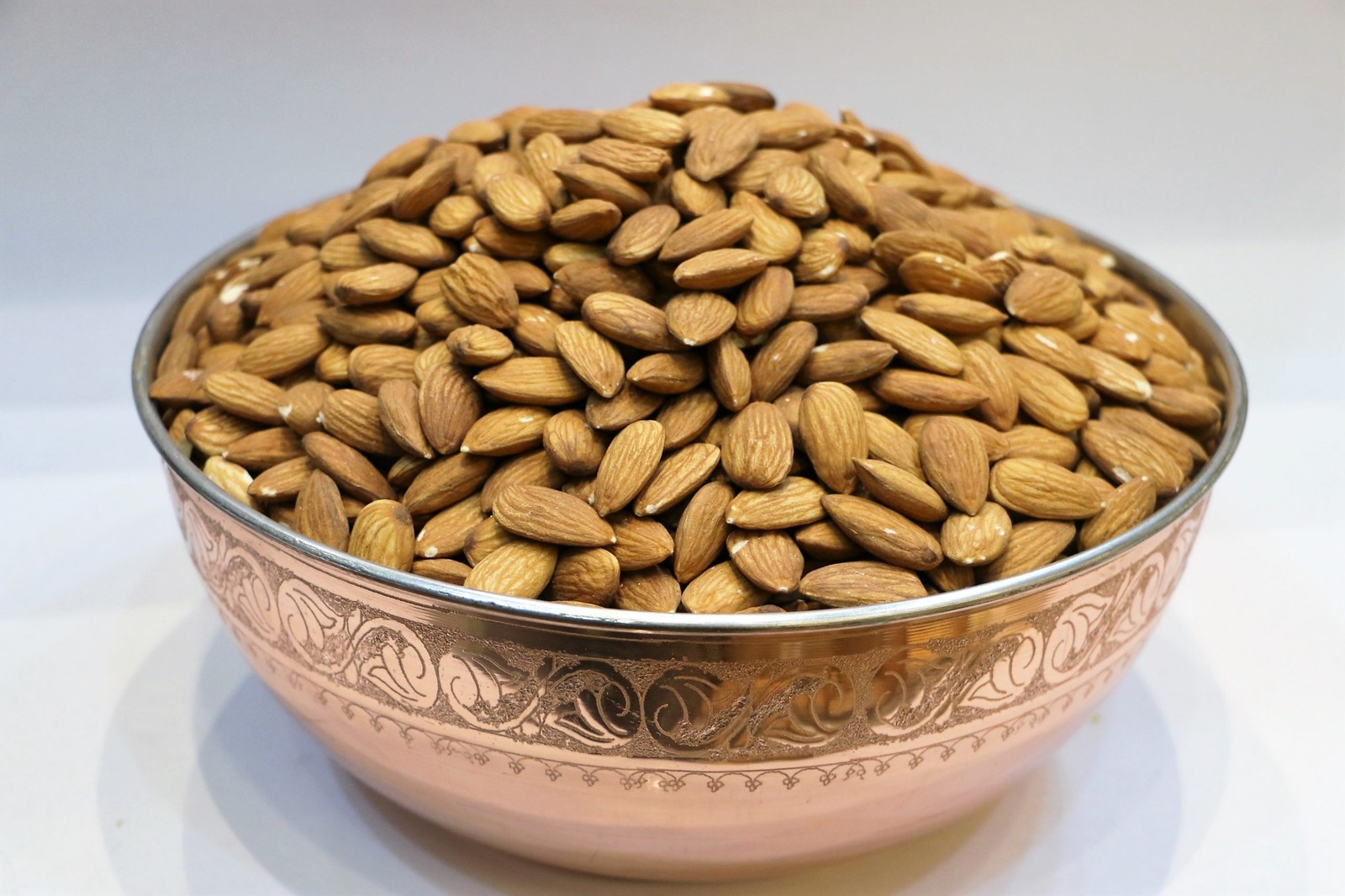 بادام خام