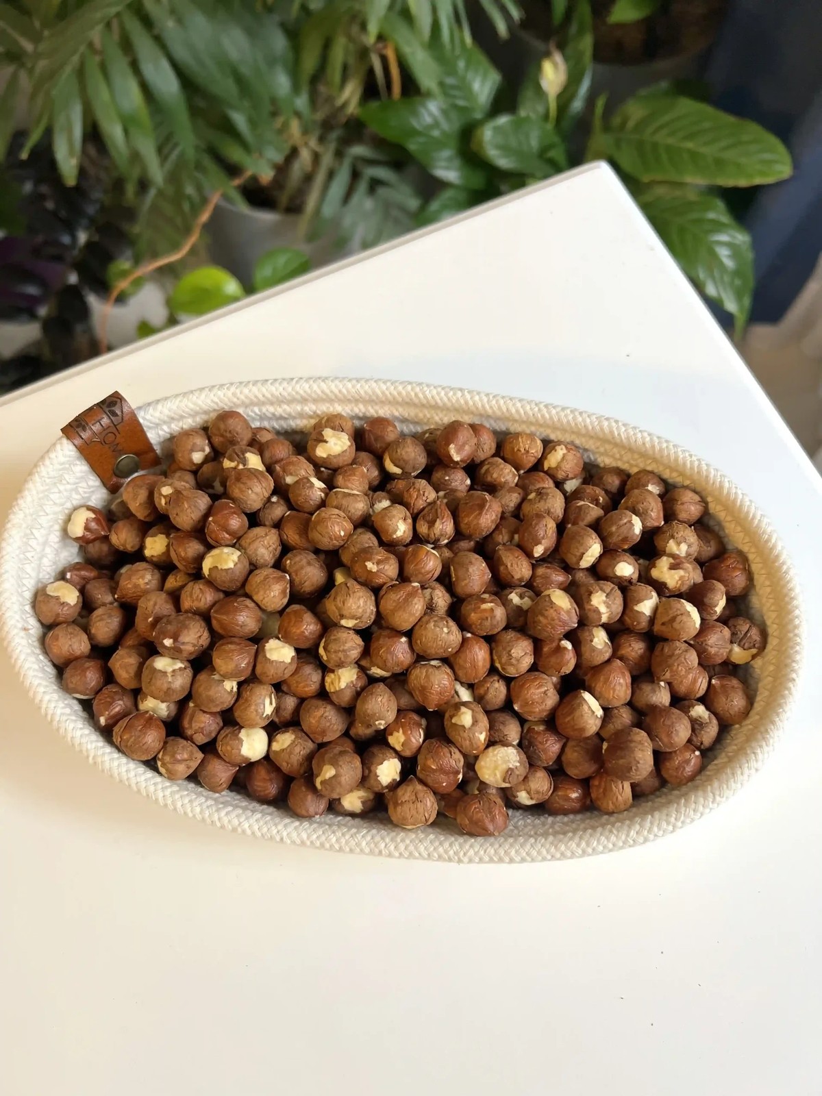 مغز فندق ایرانی خام