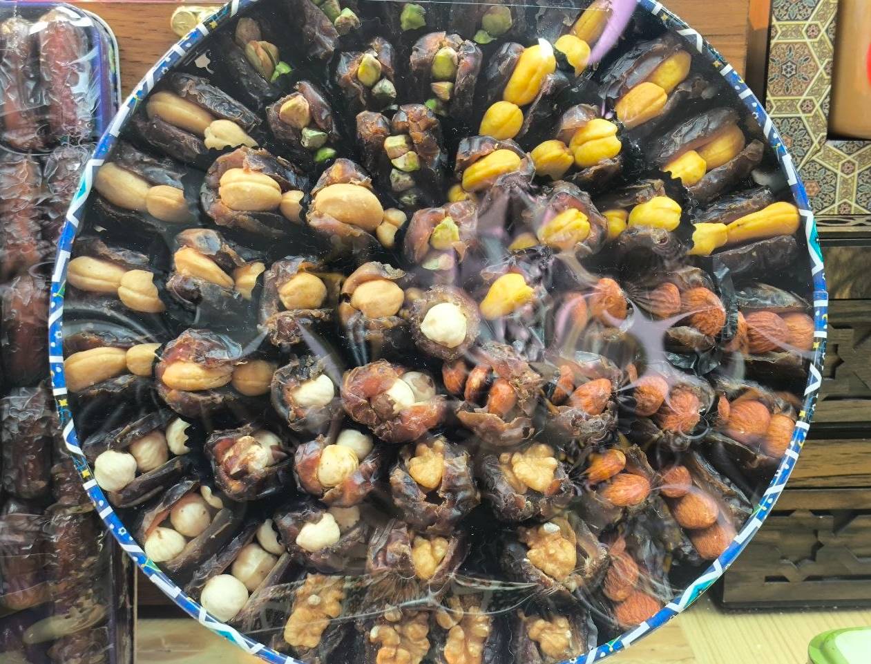 خرما مغزدار کادویی