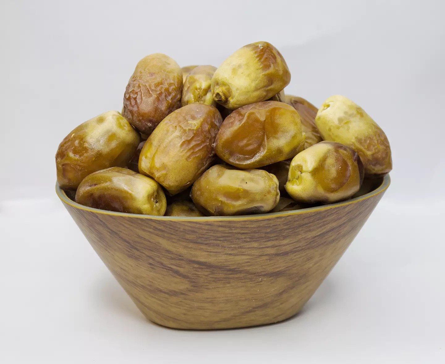 خرما زاهدی اعلا نیم کیلو