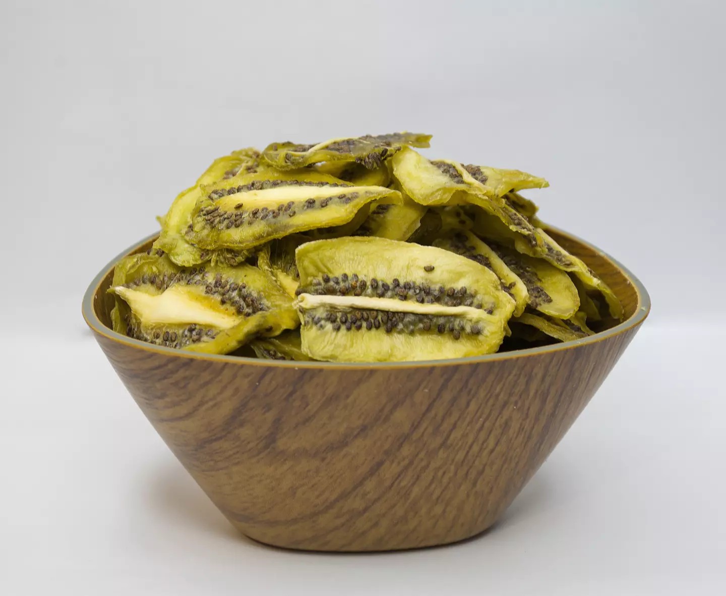 کیوی میوه خشک نیم کیلو