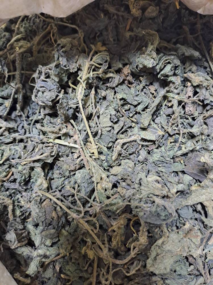 برگ گزنه 3 کیلویی