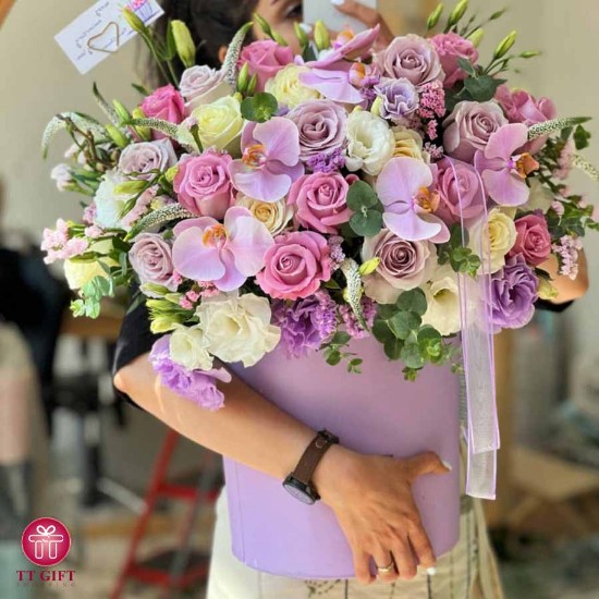 mehraneh Rose and Carnation Flower Box
