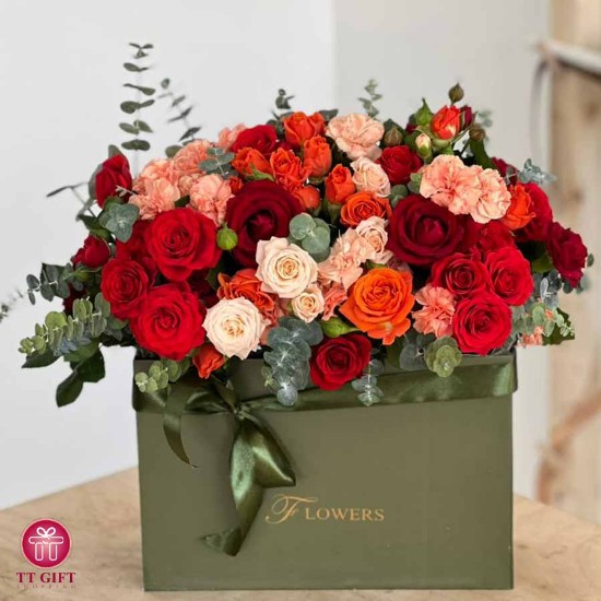 Zarrinn Miniature Flower Box