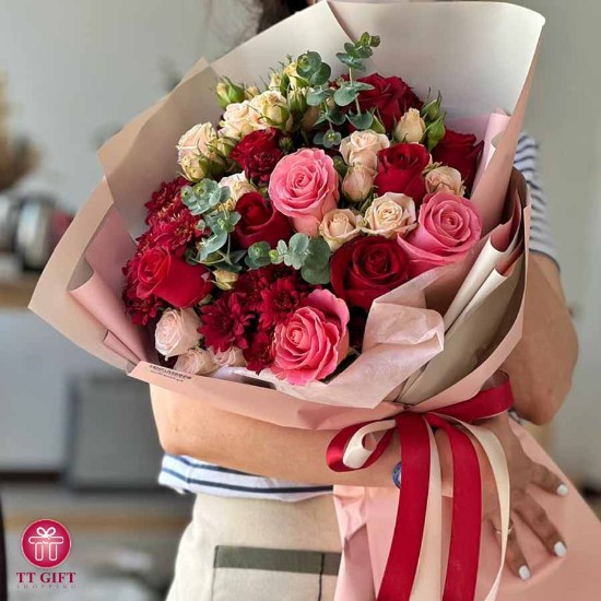 Barmak rose bouquet
