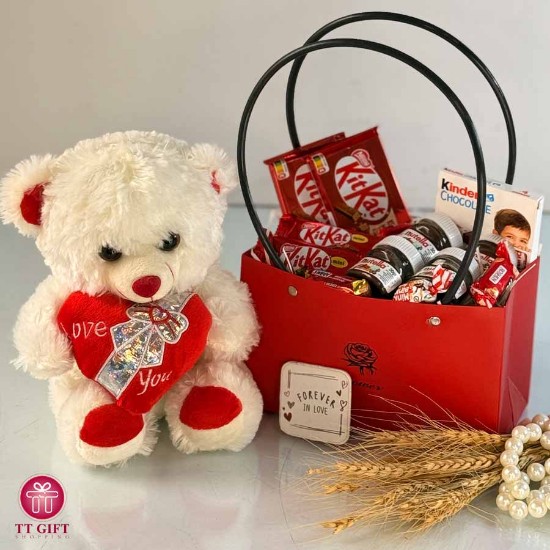 Nikta Chocolate and Doll Package