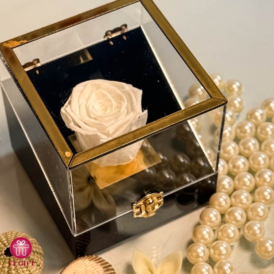 white Eternal Rose box