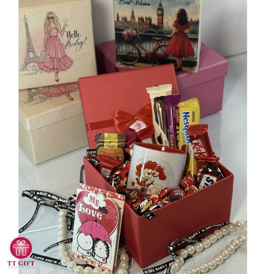 Arshia Economic Mug and Chocolate Gift Package
