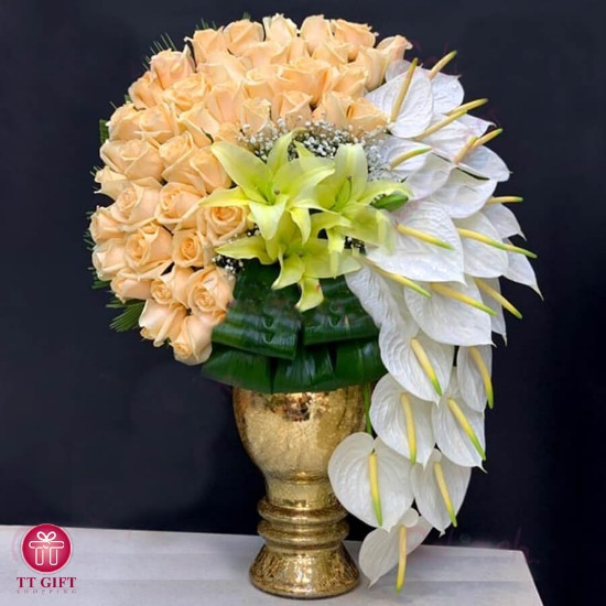 Anahid Luxury Rose Anthurium and Lilium Flower Cup for Proposal