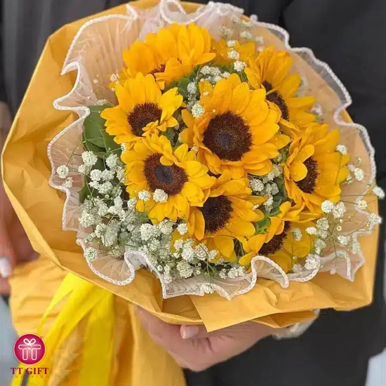Farham Economic Sunflower and Gypsophila Flower Bouquet