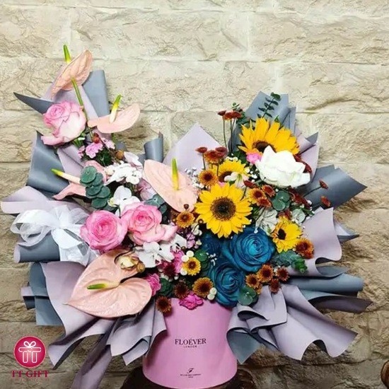 Arezou Sunflower, Rose and Anthurium Flower Box