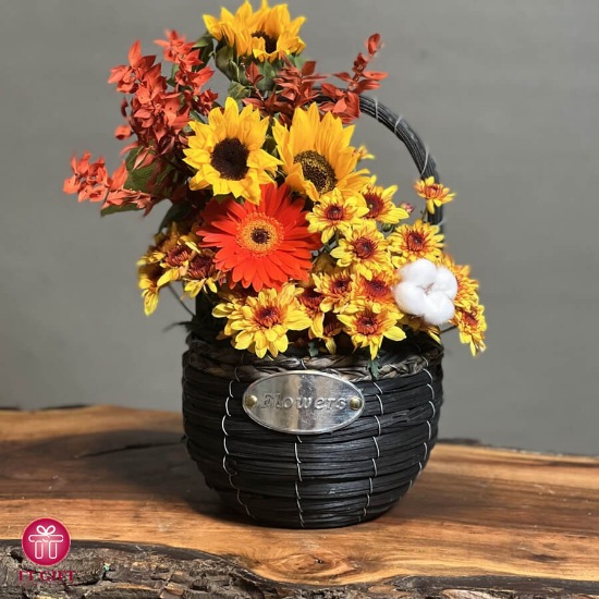 Mahnaz Sunflower and Chrysanthemum Flower Box for Birthday