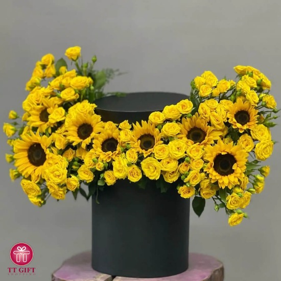 Roham Sunflower and Yellow Miniature Rose Flower Box