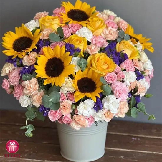 Parizad Sunflower and Rose Flower Box for Birthday