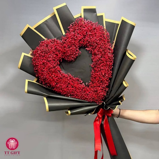 Mona Red Gypsophila Heart Flower Bouquet