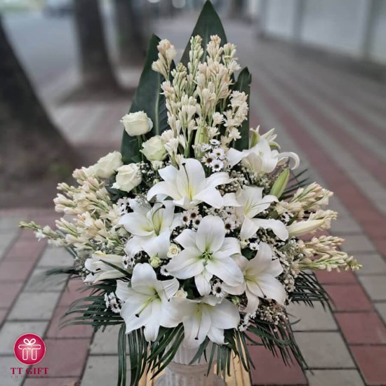 Tuberose and White Lily Flower Basket for Funeral