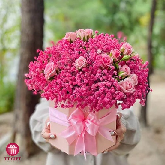 Salma Pink Gypsophila and Miniature Rose Flower Box