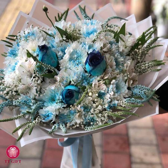 Avisa Blue Rose and Chrysanthemum Flower Bouquet for Birthday