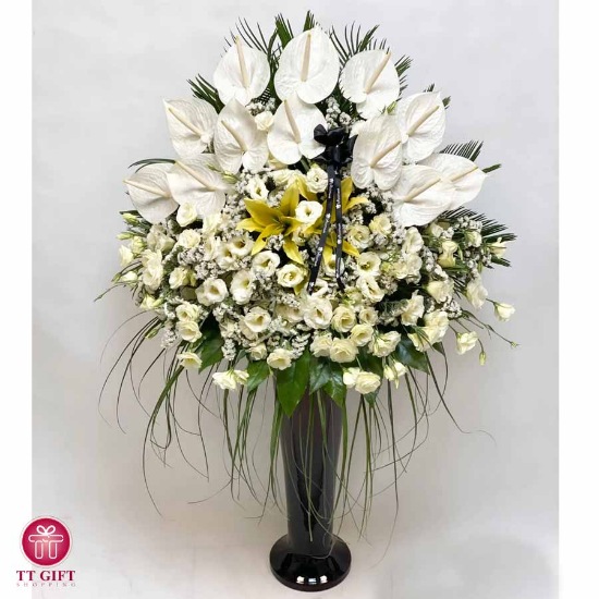 Pakrou White Anthurium and Lisianthus Flower Cup for Funeral