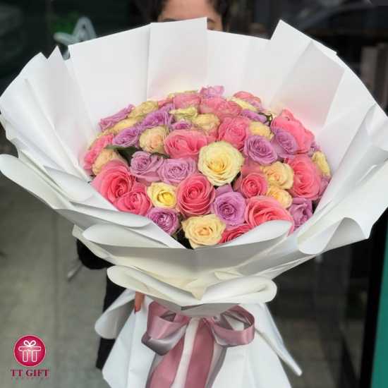 Klara Colorful Rose Flower Bouquet
