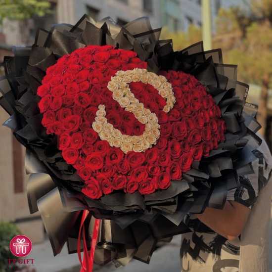 Luxury Red Rose Heart Flower Bouquet with Lettering Decoration