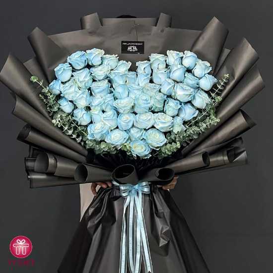 Avid Blue Rose Flower Bouquet
